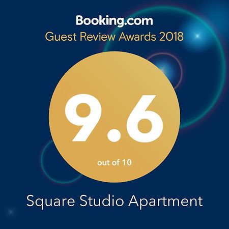 Square Studio Apartment Nis Luaran gambar