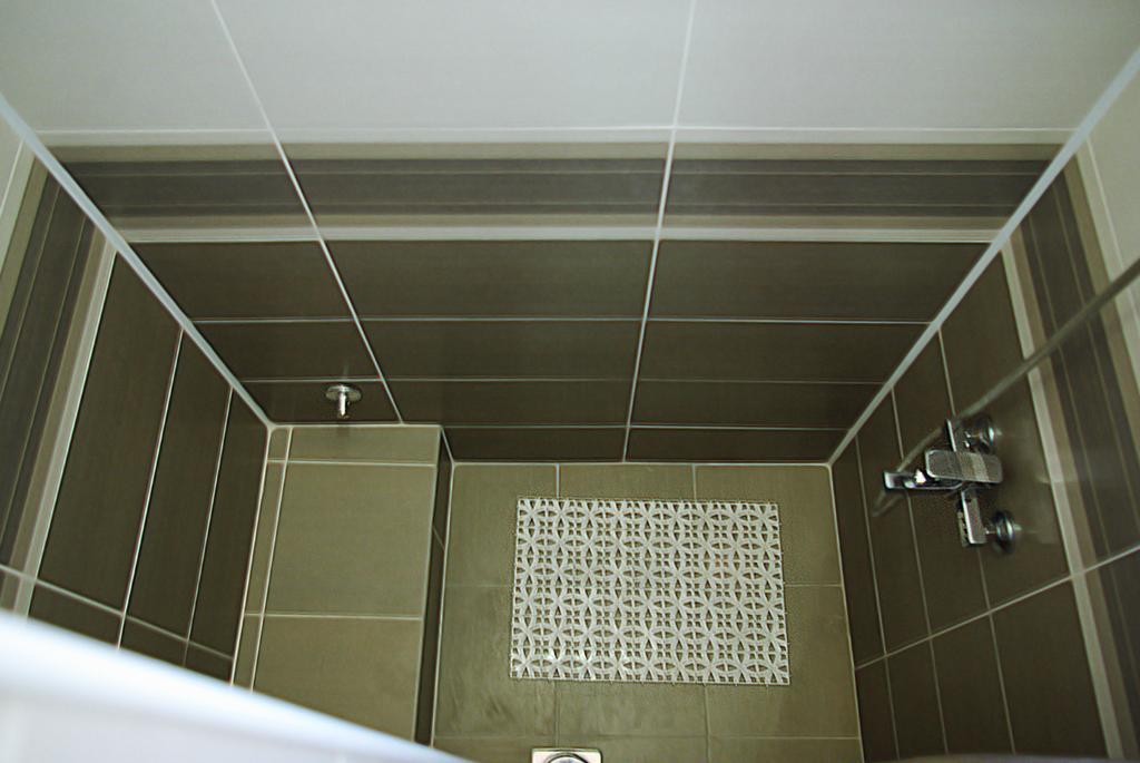 Square Studio Apartment Nis Luaran gambar